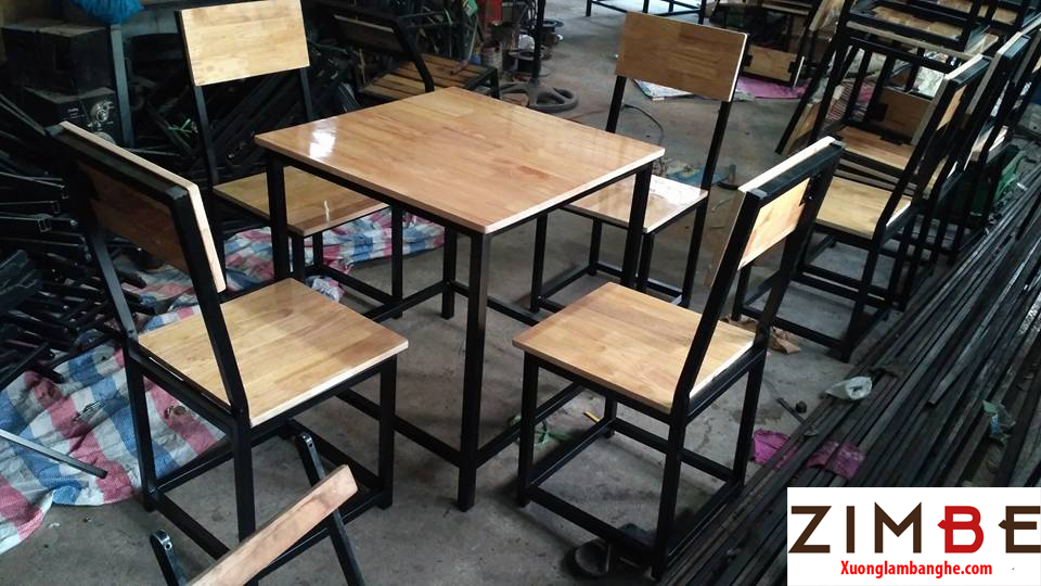 Bàn ghế cafe gỗ thông 01 Bàn ghế cafe gỗ thông 01