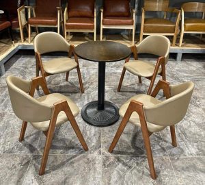 Bàn quán cafe hình tròn chân gang bán siêu chạy