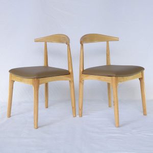 Ghế quán cafe có tựa lưng giống sừng trâu