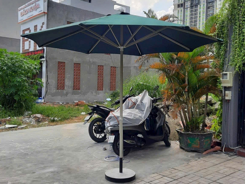 Ô che nắng ngoài trời khung sắt Ô che nắng ngoài trời khung sắt
