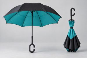 Minh họa ô gấp ngược tán đen lót xanh và trạng thái khép ngược cạnh bên